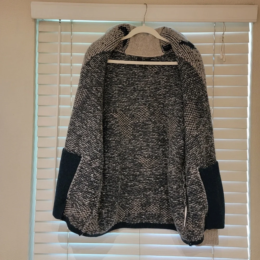 Banana Republic Shawl Collar Cardigan Medium Wool Blue Grey Thick Knit NWOT NEW - Picture 6 of 8